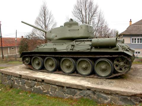 3. fotografia fotogalérie Tank T 34 - foto