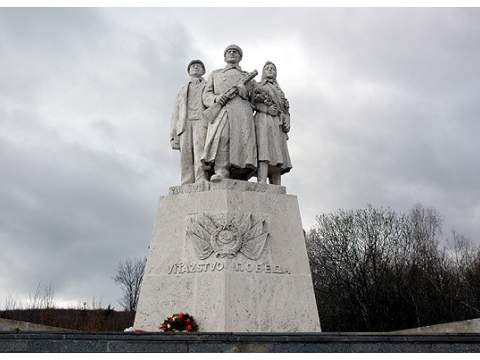 1. fotografia fotogalérie Pamätník dargovských hrdinov - foto