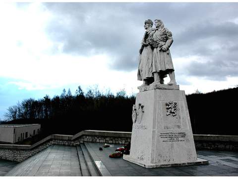 5. fotografia fotogalérie Pamätník dargovských hrdinov - foto