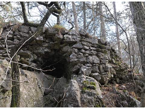 1. fotografia fotogalérie Jasovský hrad - foto