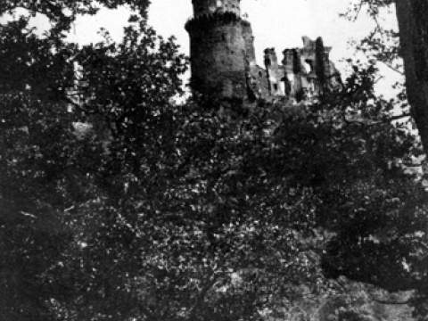 1. fotografia fotogalérie Hrad a jeho zánik - foto