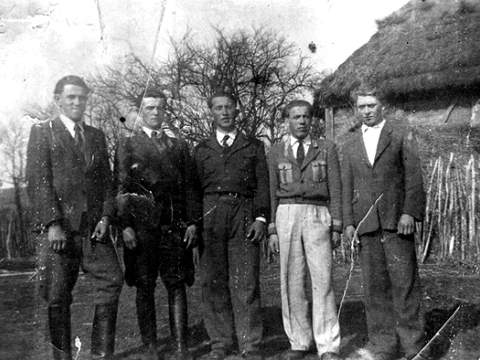 1. fotografia fotogalérie Mládež, ktorá prežila čas vojny - foto