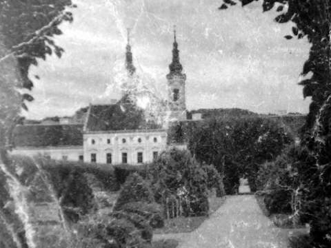 1. fotografia fotogalérie V záhrade Jasovského kláštora - foto