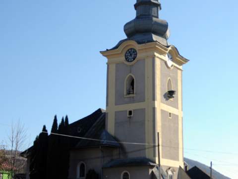 1. fotografia fotogalérie Pôvodne gotický kostol - foto