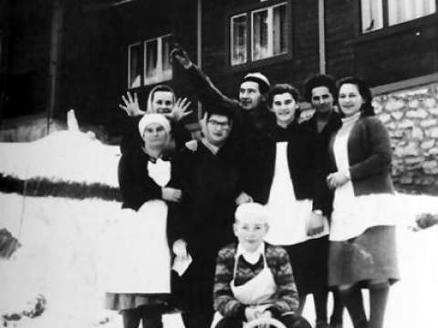 1. fotografia fotogalérie V časoch rozkvetu turizmu pri Dobšinskej ľadovej jaskyni - foto
