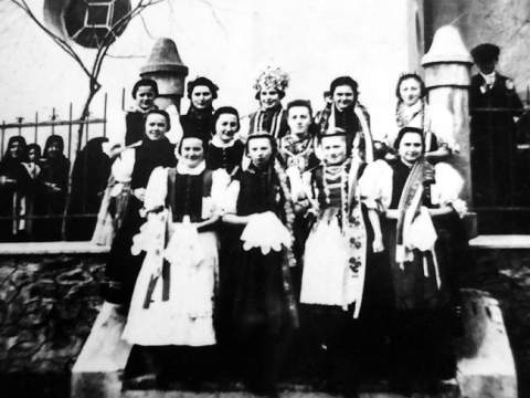 2. fotografia fotogalérie Folklór v rokoch štyridsiatych - foto