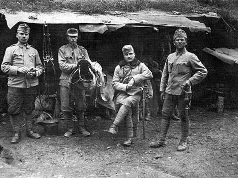 1. fotografia fotogalérie Vojaci v uhorských uniformách - foto