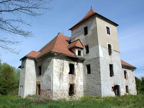 1. fotografia fotogalérie Renesančný kaštieľ v Sennom - foto
