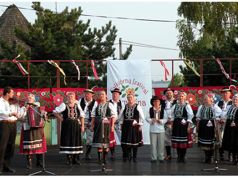 3. fotografia fotogalérie Folklórny súbor Viňančan - foto