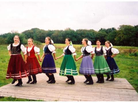 3. fotografia fotogalérie Folklórna skupina Porubjan - foto
