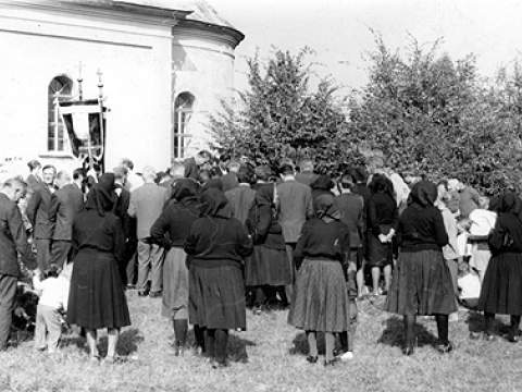 1. fotografia fotogalérie Pôrodné i pohrebné babice - foto