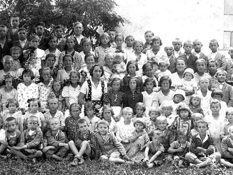 2. fotografia fotogalérie Obec a škola - foto