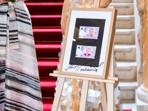 11. fotografia fotogalérie Aktuality / Česká kráľovná popu mieri do Košíc - foto