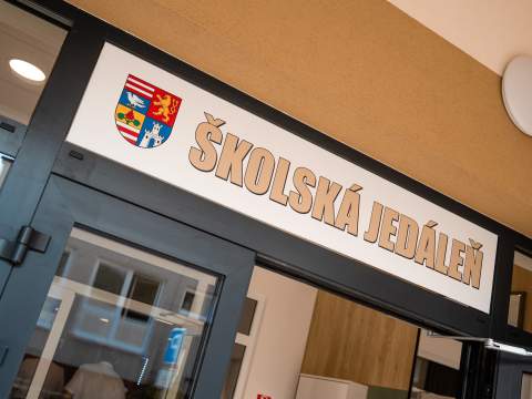 9. fotografia fotogalérie Aktuality / Župa postavila v Rožňave novú jedáleň, poslúži štyrom stredným školám - foto