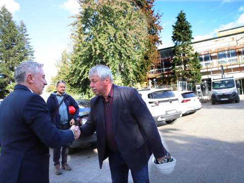 9. fotografia fotogalérie Aktuality / SOŠ technická v Michalovciach bude prvou župnou školou s vlastnou fotovoltaickou elektrárňou - foto