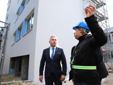 11. fotografia fotogalérie Aktuality / SOŠ technická v Michalovciach bude prvou župnou školou s vlastnou fotovoltaickou elektrárňou - foto