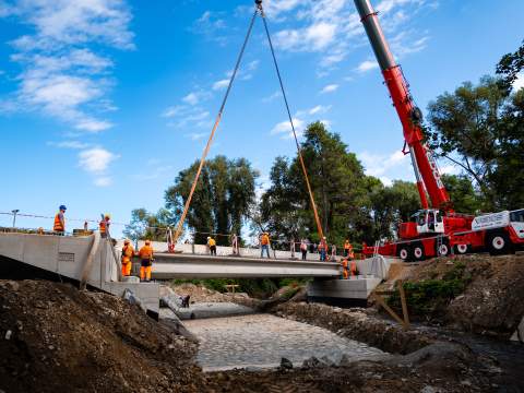 13. fotografia fotogalérie Aktuality / Zrekonštruovaný most pri obci Debraď je vyšší a pripravený aj na 100-ročnú vodu - foto