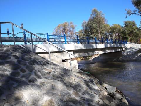 7. fotografia fotogalérie Aktuality / Zrekonštruovaný most pri obci Debraď je vyšší a pripravený aj na 100-ročnú vodu - foto