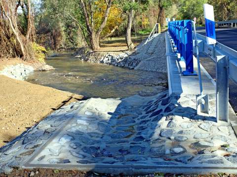 10. fotografia fotogalérie Aktuality / Zrekonštruovaný most pri obci Debraď je vyšší a pripravený aj na 100-ročnú vodu - foto