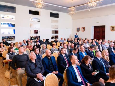 8. fotografia fotogalérie Aktuality / Kraj vyčlenil na podporu okresu Rožňava 75 000 eur - foto