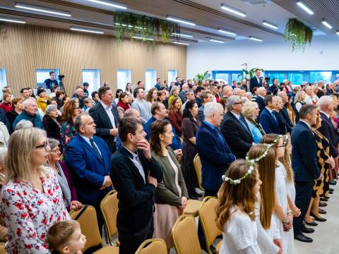 6. fotografia fotogalérie Aktuality / Vo Vysokej nad Uhom pribudlo Centrum pre mládež aj náučný chodník Cesta pútnika - foto