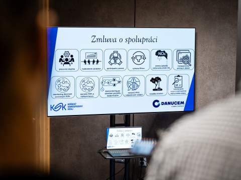3. fotografia fotogalérie Aktuality / KSK a spoločnosť Danucem podpísali zmluvu o spolupráci – výsledok participatívneho procesu s verejnosťou - foto