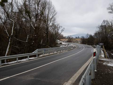 6. fotografia fotogalérie Aktuality / Župa zrekonštruovala most pred obcou Ďurkov - foto
