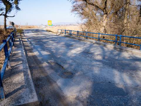 12. fotografia fotogalérie Aktuality / Župa zrekonštruovala most pred obcou Ďurkov - foto