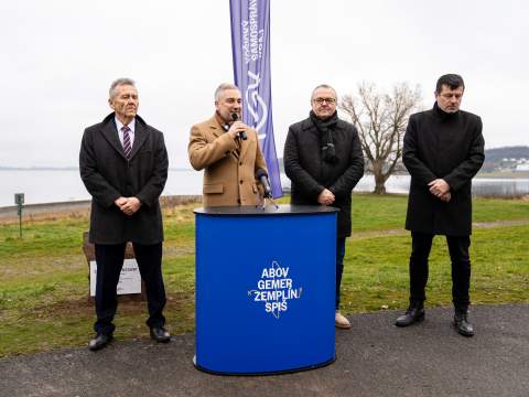 3. fotografia fotogalérie Aktuality / Najväčšia investícia do cestovného ruchu na Zemplíne: župa odštartovala výstavbu Promenády na Šírave za 3,1 mil. eur - foto
