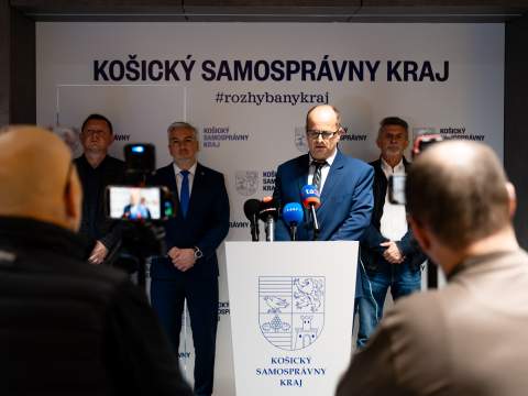 1. fotografia fotogalérie Aktuality / KSK posúva projekt obchvatu Harichoviec ďalej: počúvame ľudí, pracujeme s dátami, rokujeme o riešeniach - foto