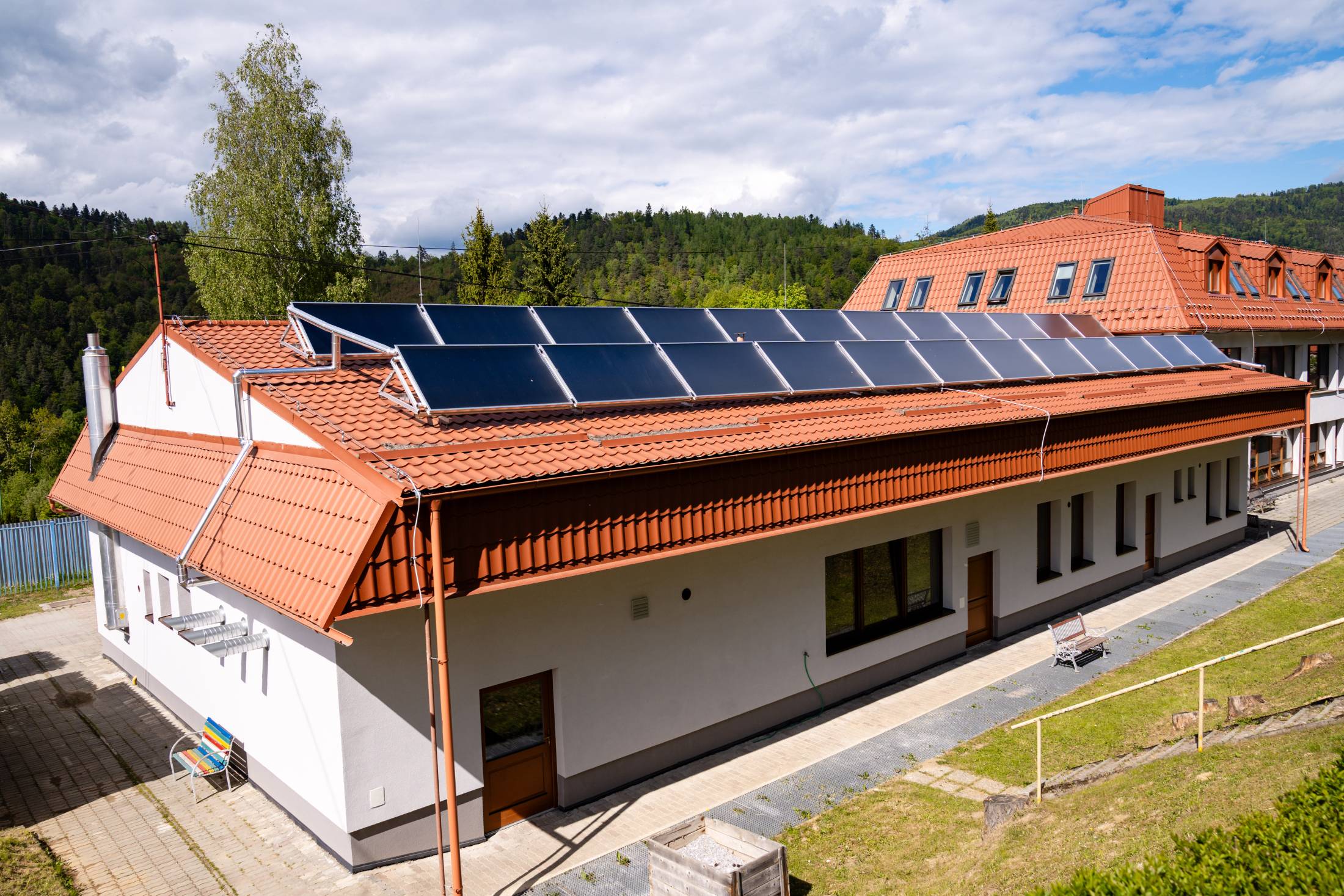 Fotka článku Župa ukončila ďalší projekt zameraný na úsporu energií, tento raz v Prakovciach