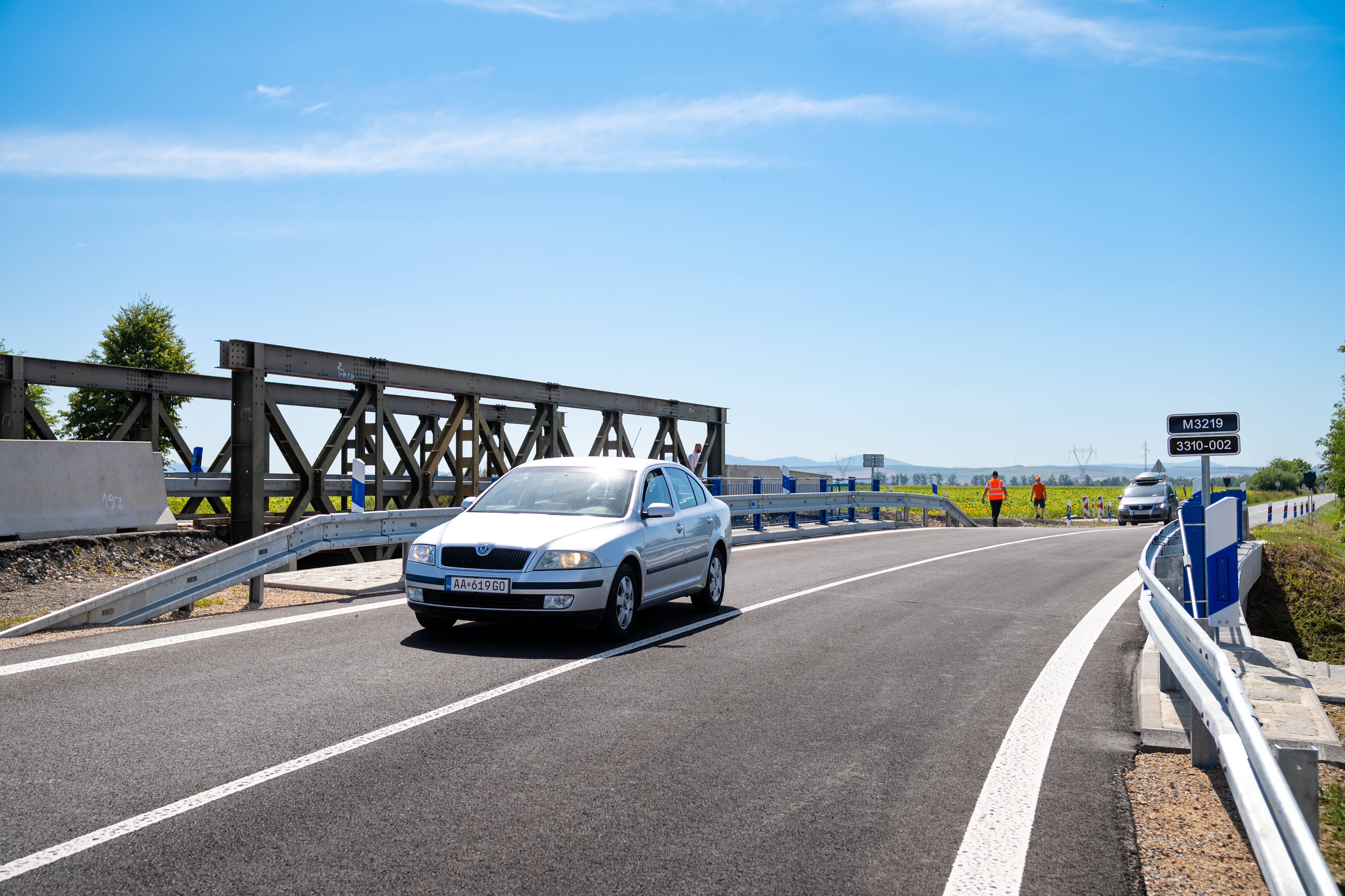 Fotka článku Košická župa otvorila zrekonštruovaný most medzi Mokrancami a Buzicou