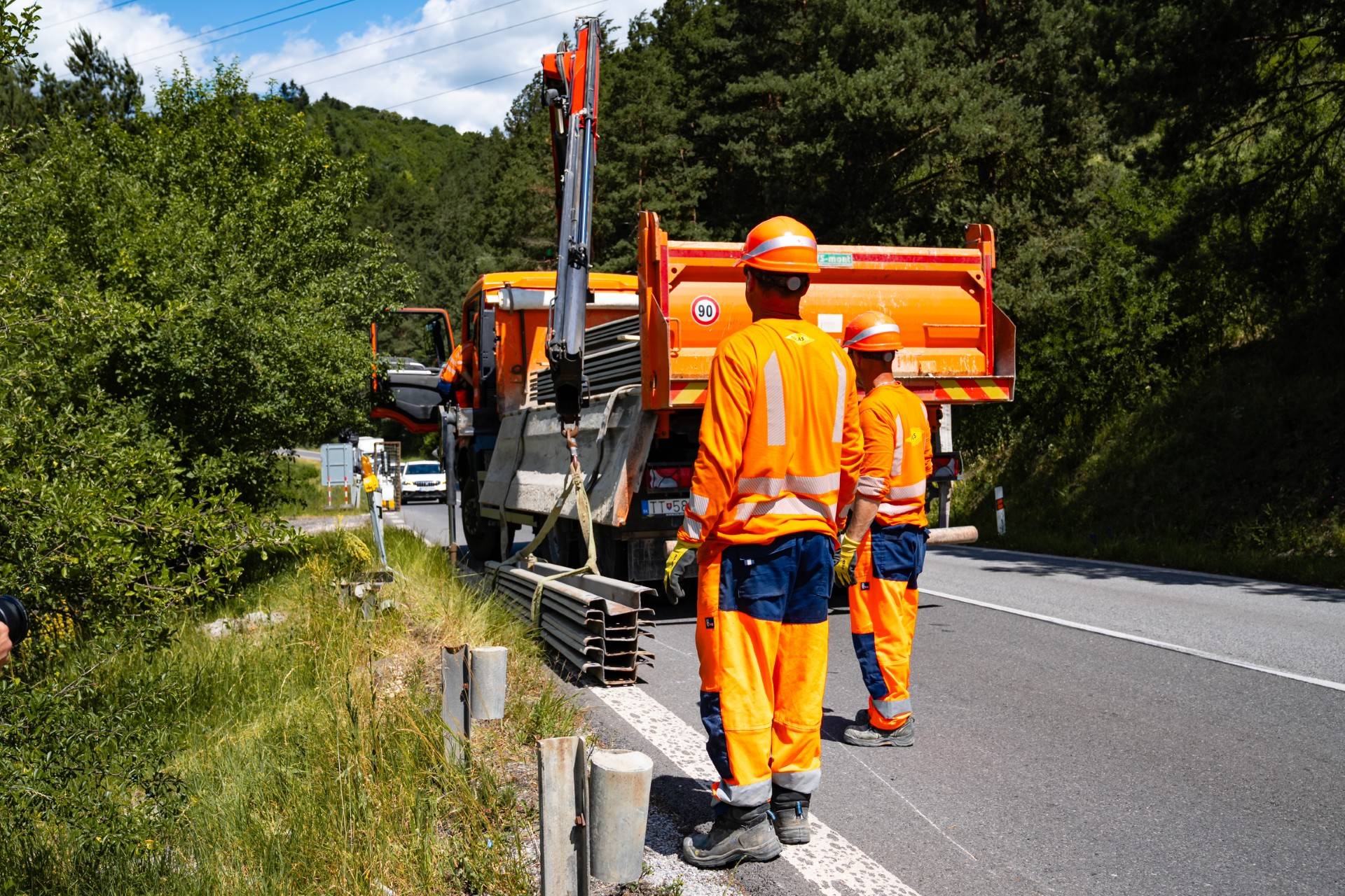 Fotka článku Cestári pokračujú s opravami súvislých úsekov vo všetkých regiónoch