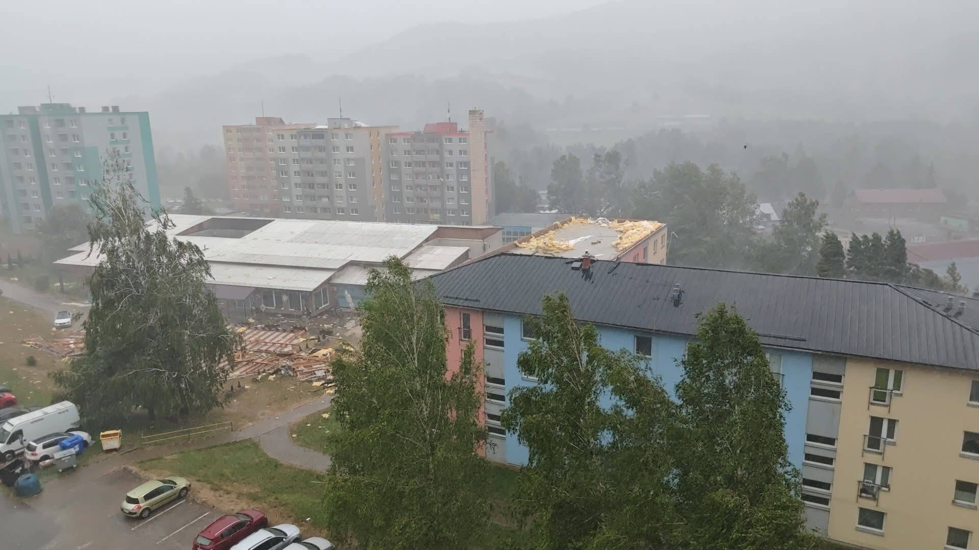 Fotka článku Obce postihnuté ničivou búrkou už môžu žiadať o finančnú pomoc od župy