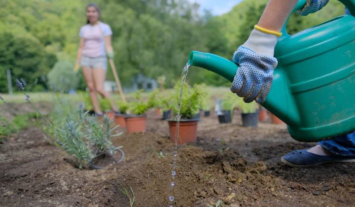 Fotka - KAŽDÁ KVAPKA SA POČÍTA – stredoškoláci, dokážte to svojím nápadom