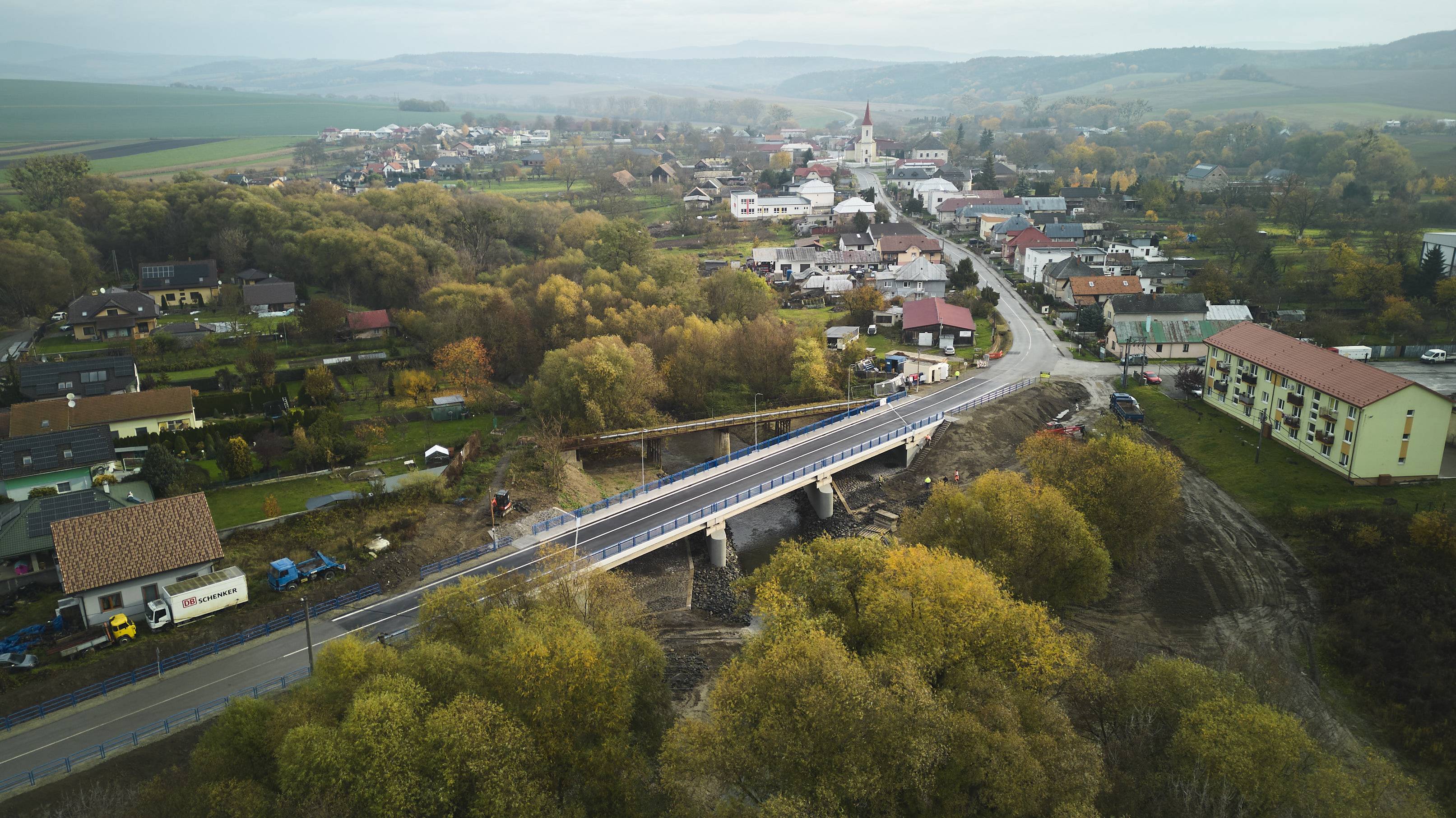 Fotka článku Most v Ploskom je hotový, kraj stihol rekonštrukciu o mesiac skôr