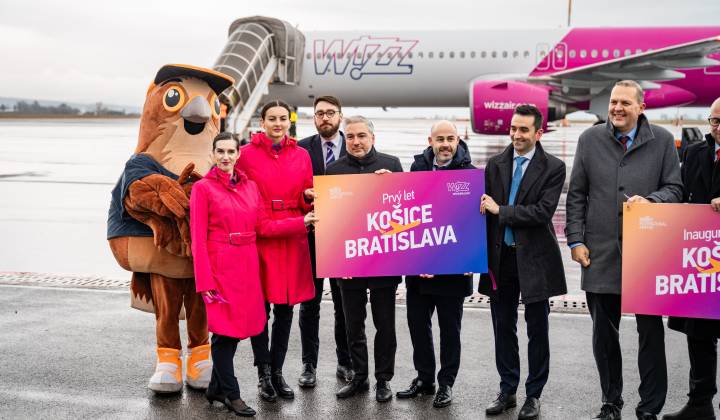 Fotka - Košice a Bratislavu opäť spája letecká linka