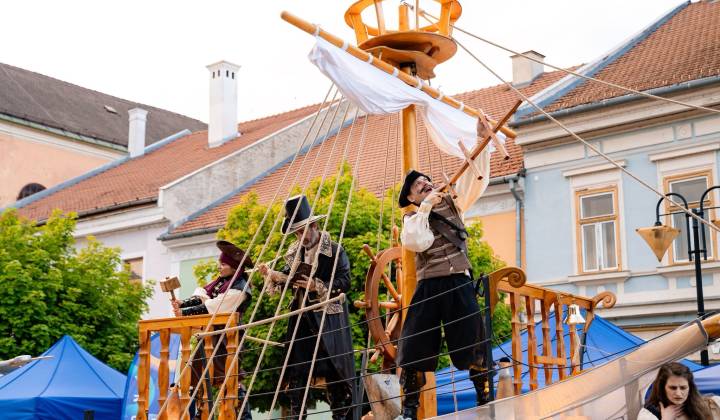 Fotka - Od folklóru po vesmír - Košický kraj spojil prostredníctvom kultúry tradície s technológiami