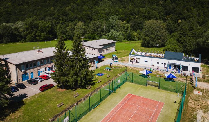 Fotka - Novou riaditeľkou Školy v prírode v Kysaku sa stala Eva Puskásová, rozhodlo Zastupiteľstvo KSK